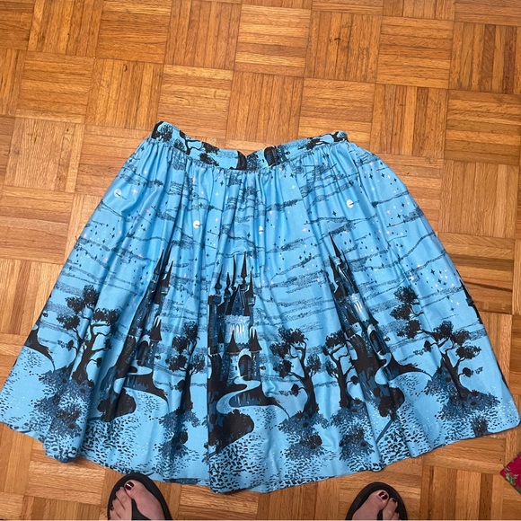 PINUP GIRL CLOTHING Blue Castle Skirt - 2X - Worn Once - Picture 3 of 4